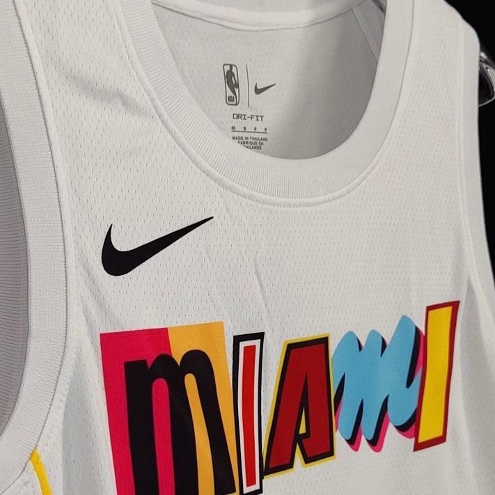 Camiseta Miami Heat - City Edition - 22/23 - Imagen 4