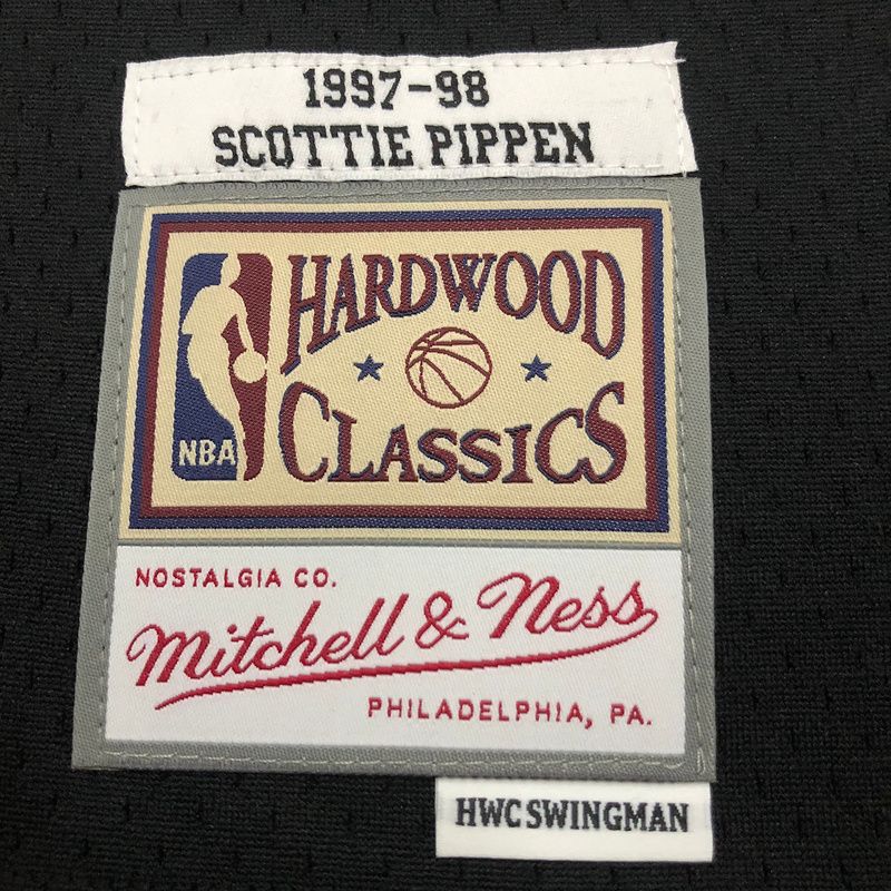 Camiseta Scottie Pippen Chicago Bulls Mitchell & Ness Negra - Imagen 4