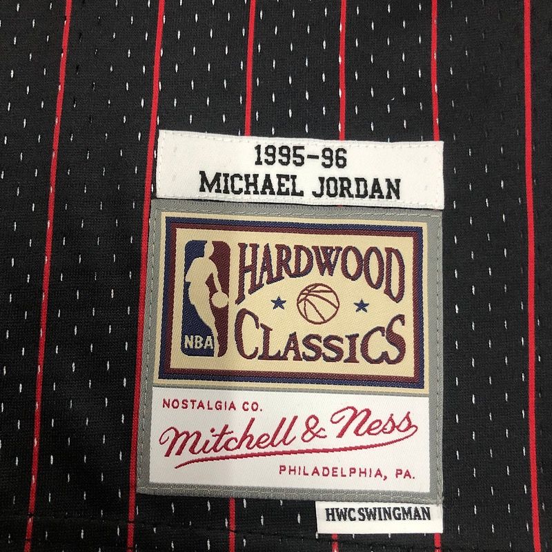 Camiseta Chicago Bulls Jordan 23 Mitchell & Ness Stripe - Imagen 4