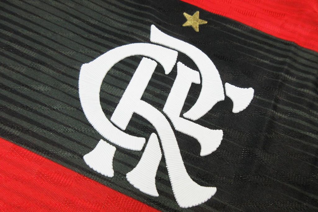 Camiseta Flamengo 2023-2024 Local - Versión Pro Player - Imagen 3
