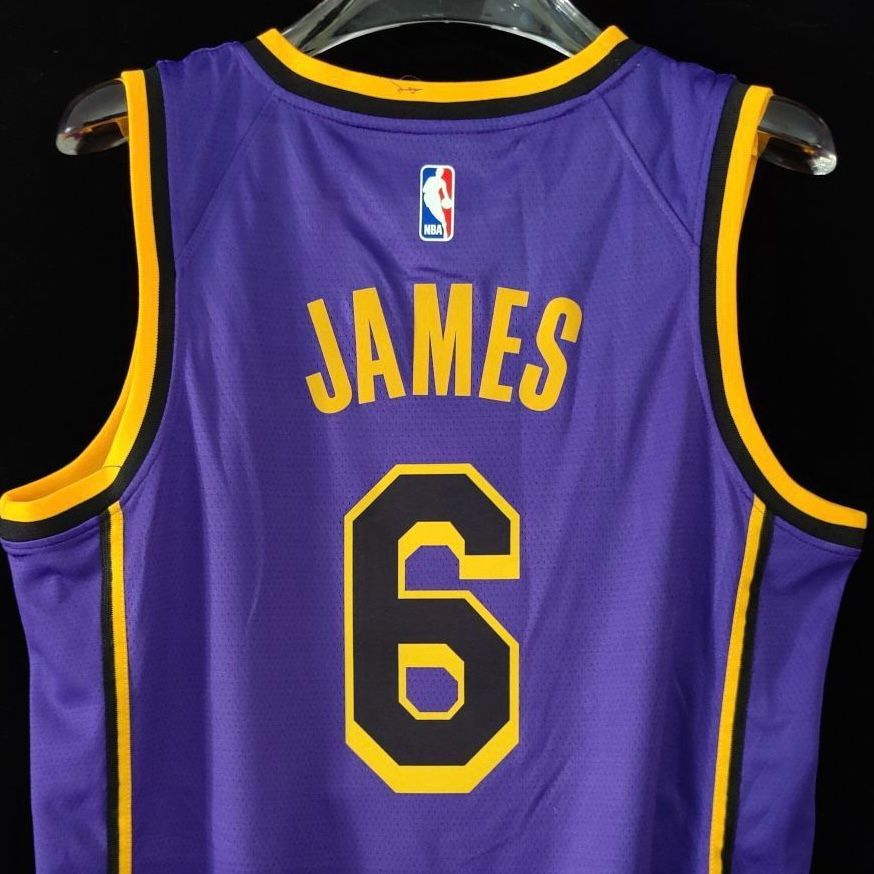 Camiseta Lakers Statement Edition 22/23 - NBA Swingman - Imagen 4