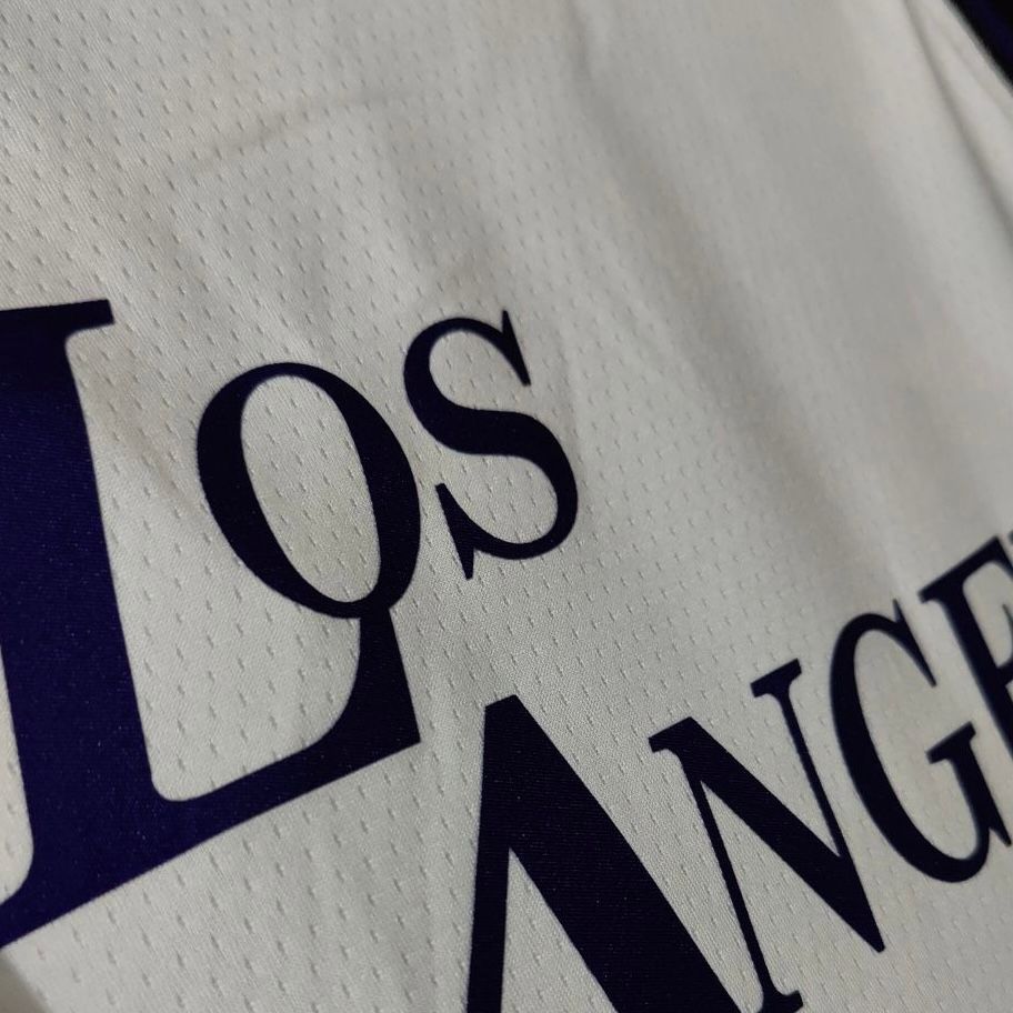 Camiseta Lakers City Edition 22/23 - Los Angeles Lakers NBA - Imagen 5