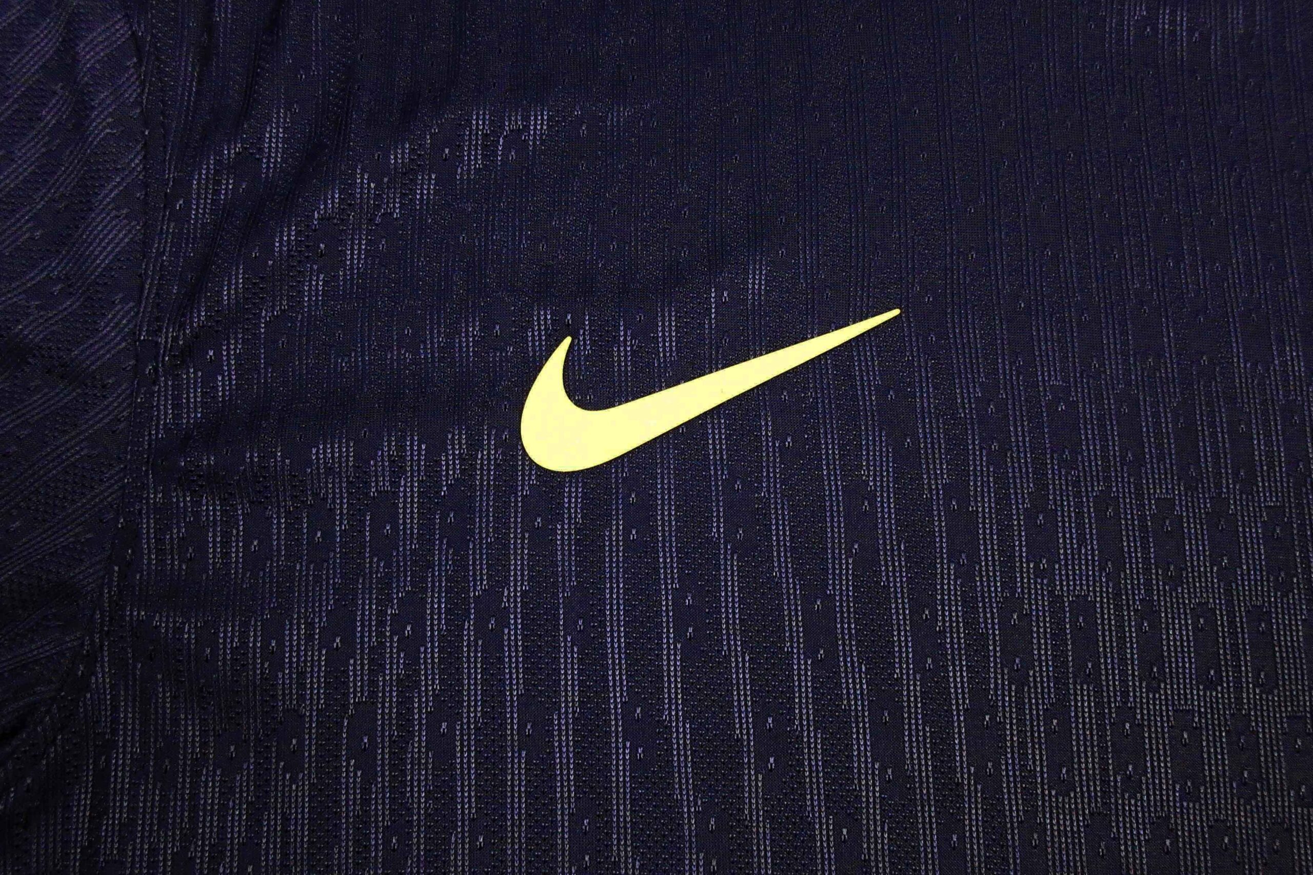 Camiseta Inglaterra 2024-2025 Visitante - Version Pro Player - Imagen 3