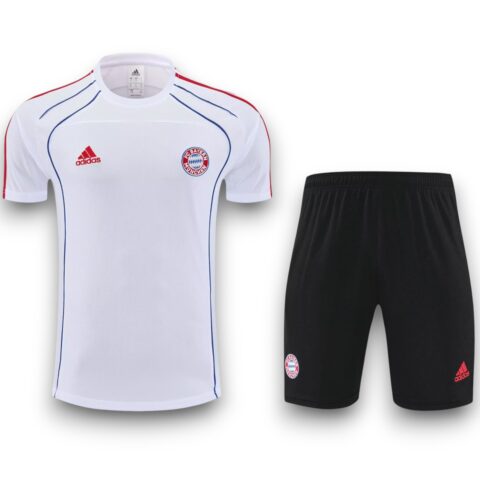 Conjunto Bayern 2025-2026 - Entrenamiento 2