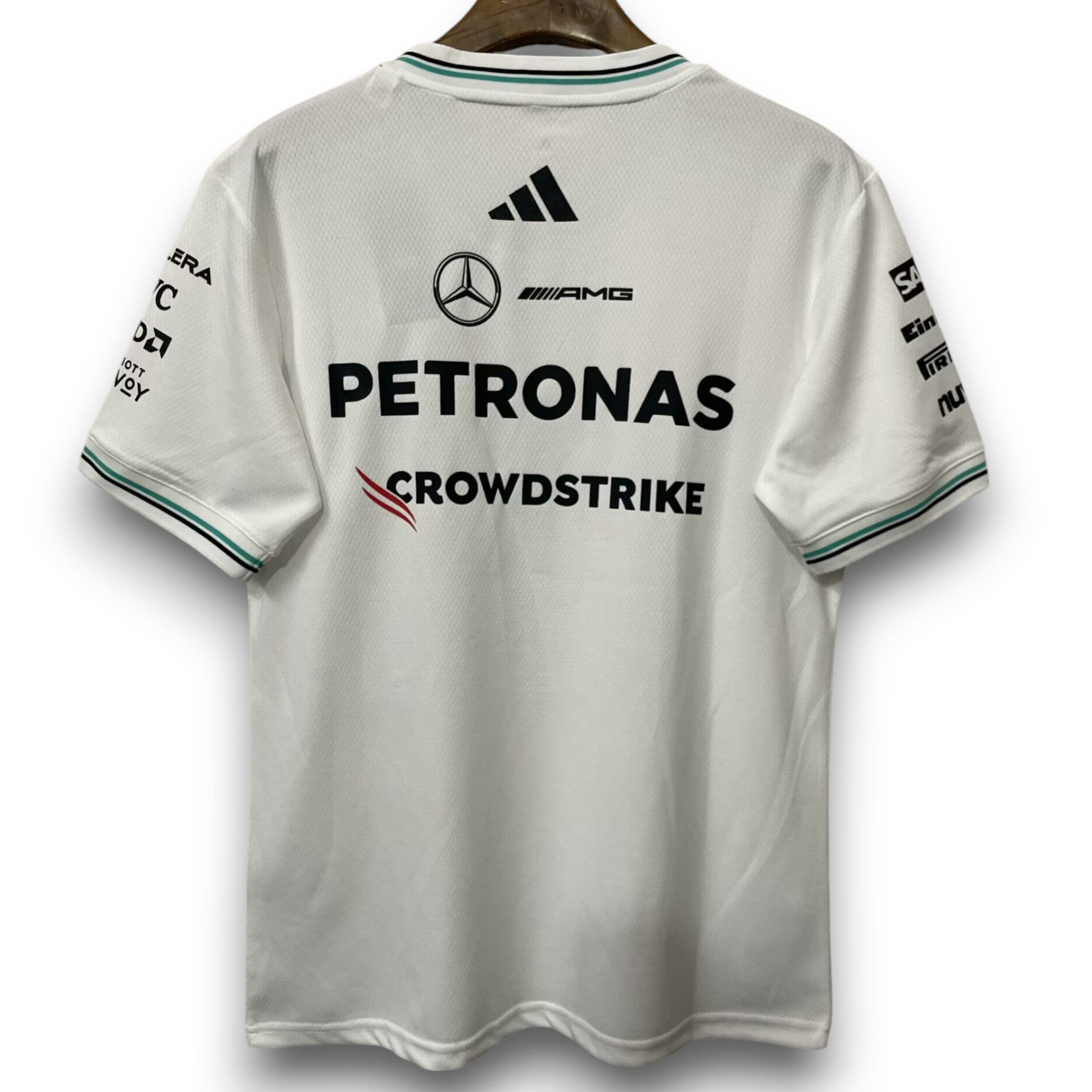 Camiseta Mercedes F1 2025 - Diseño AMG Petronas Fórmula 1 - Imagen 2