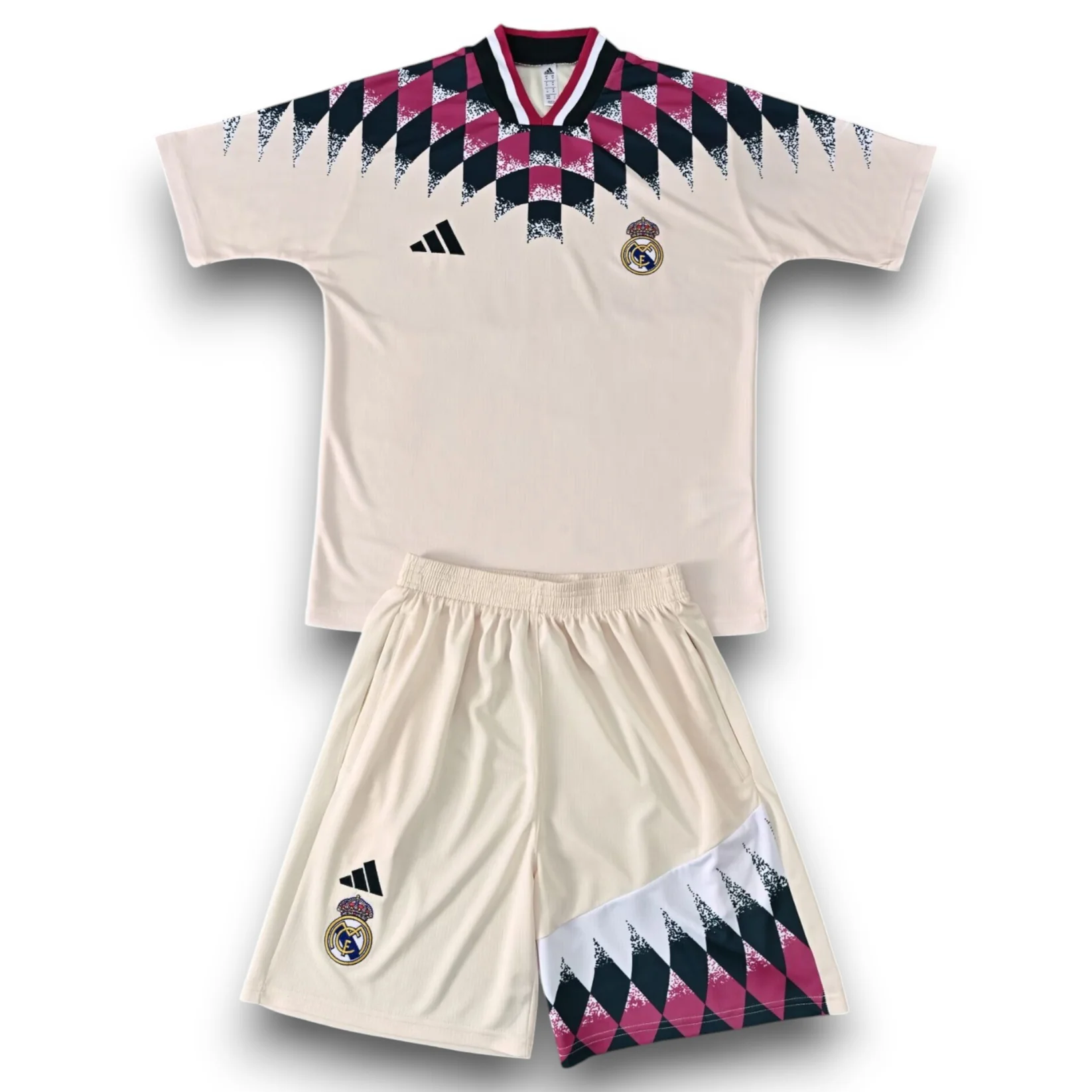 Camiseta Real Madrid 26-27 Versión Retro - Imagen 4