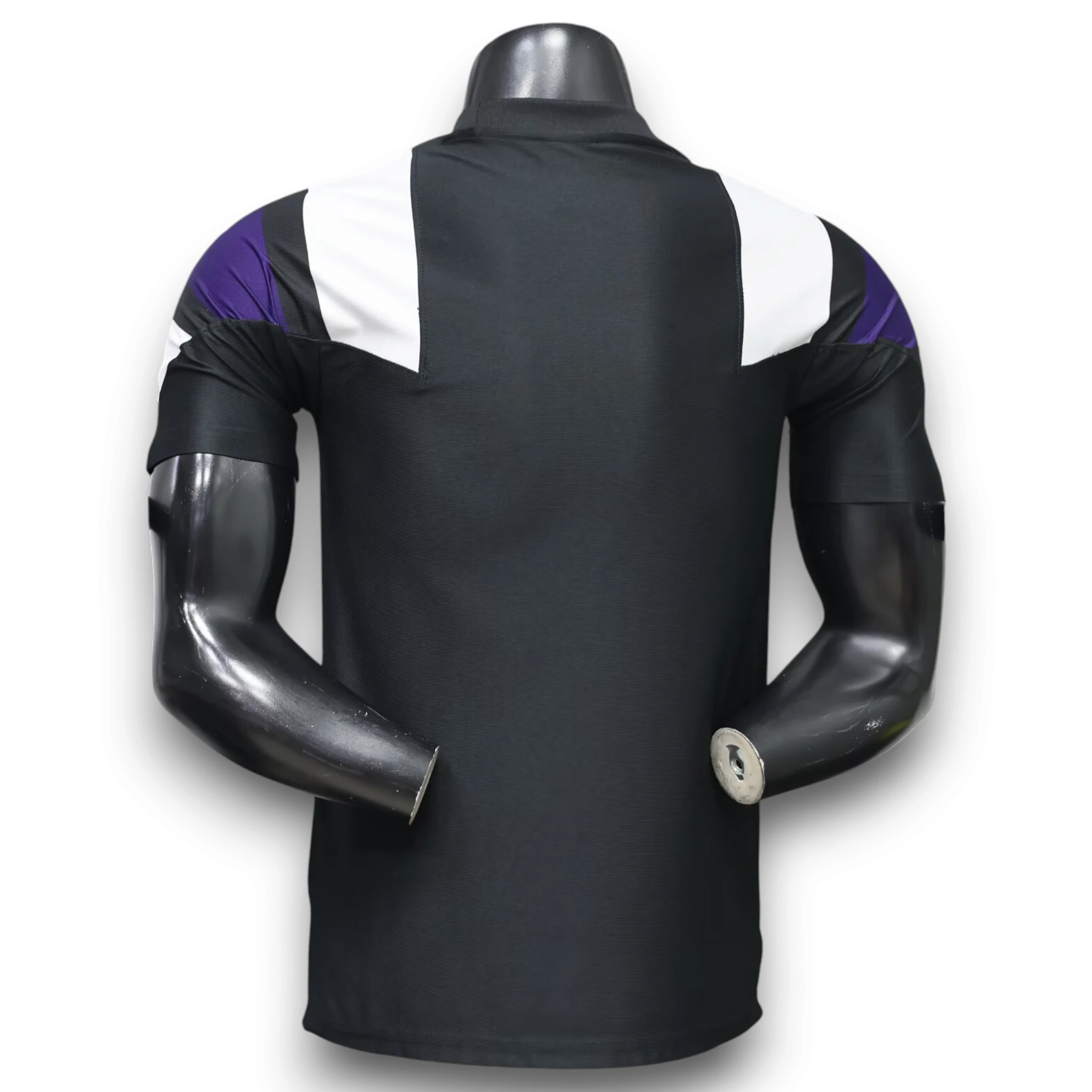 Camiseta Real Madrid 26-27 Entrenamiento EQT - Version Pro Player - Imagen 2