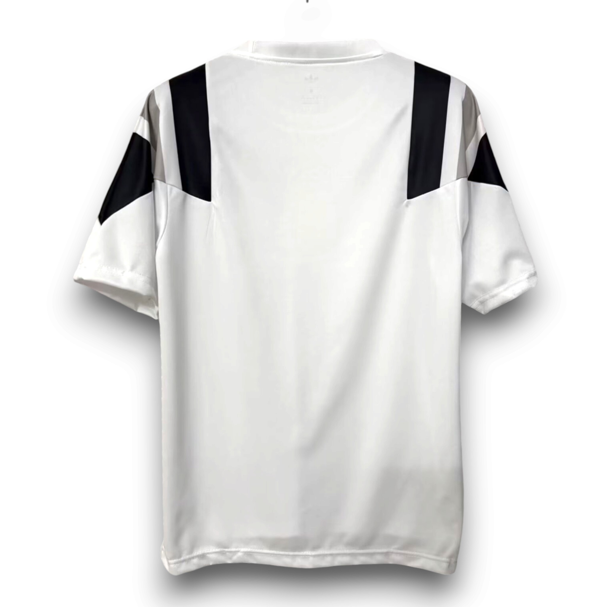 Camiseta Juventus 26-27 Versión EQT - Imagen 3